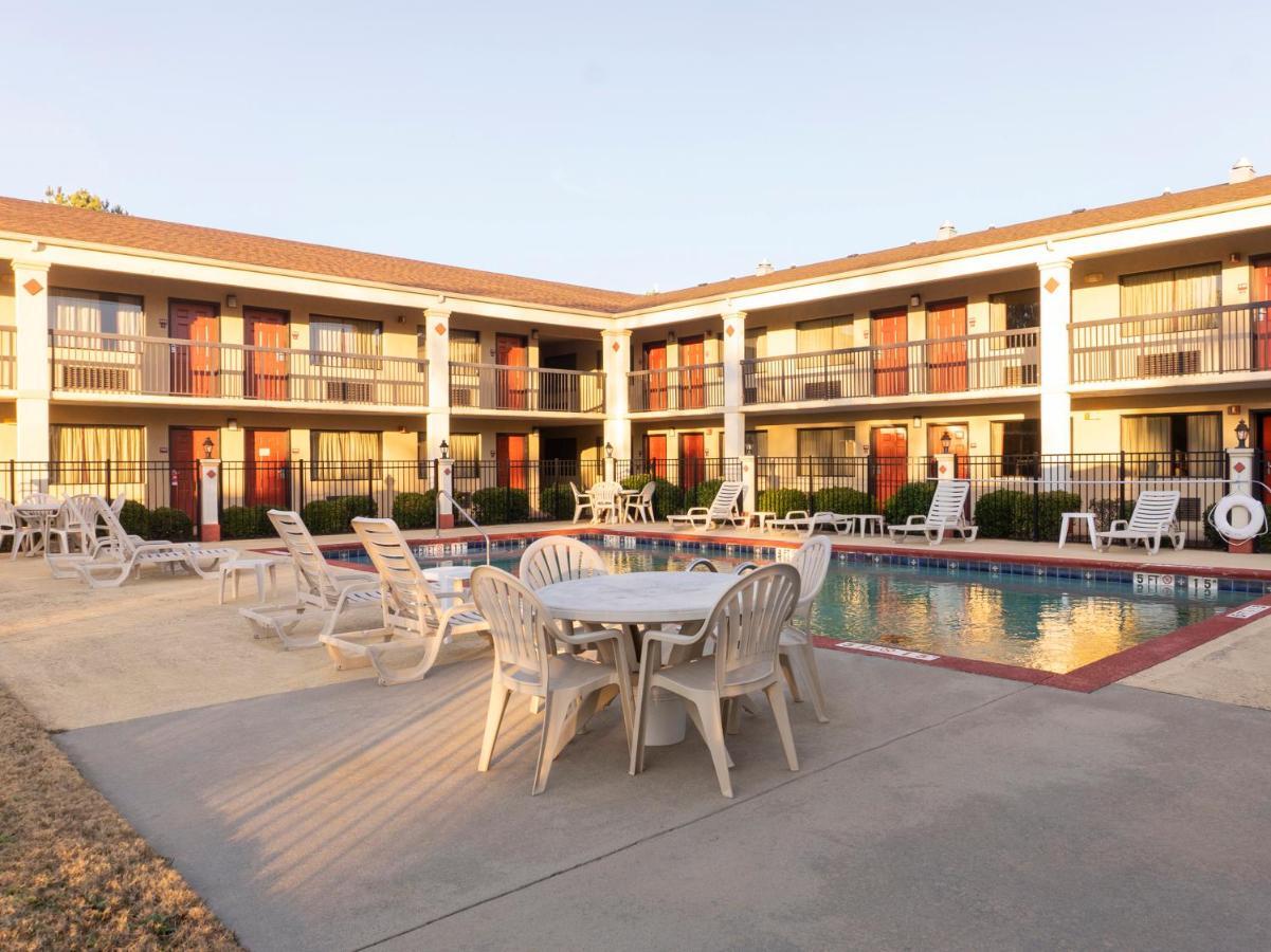 Hotel Days By Wyndham Adairsville